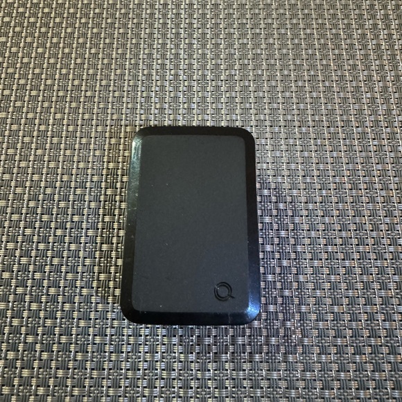 QUIKCELL 24W High-Speed, Dual Port Wall Charger - BLACK - Picture 3 of 5